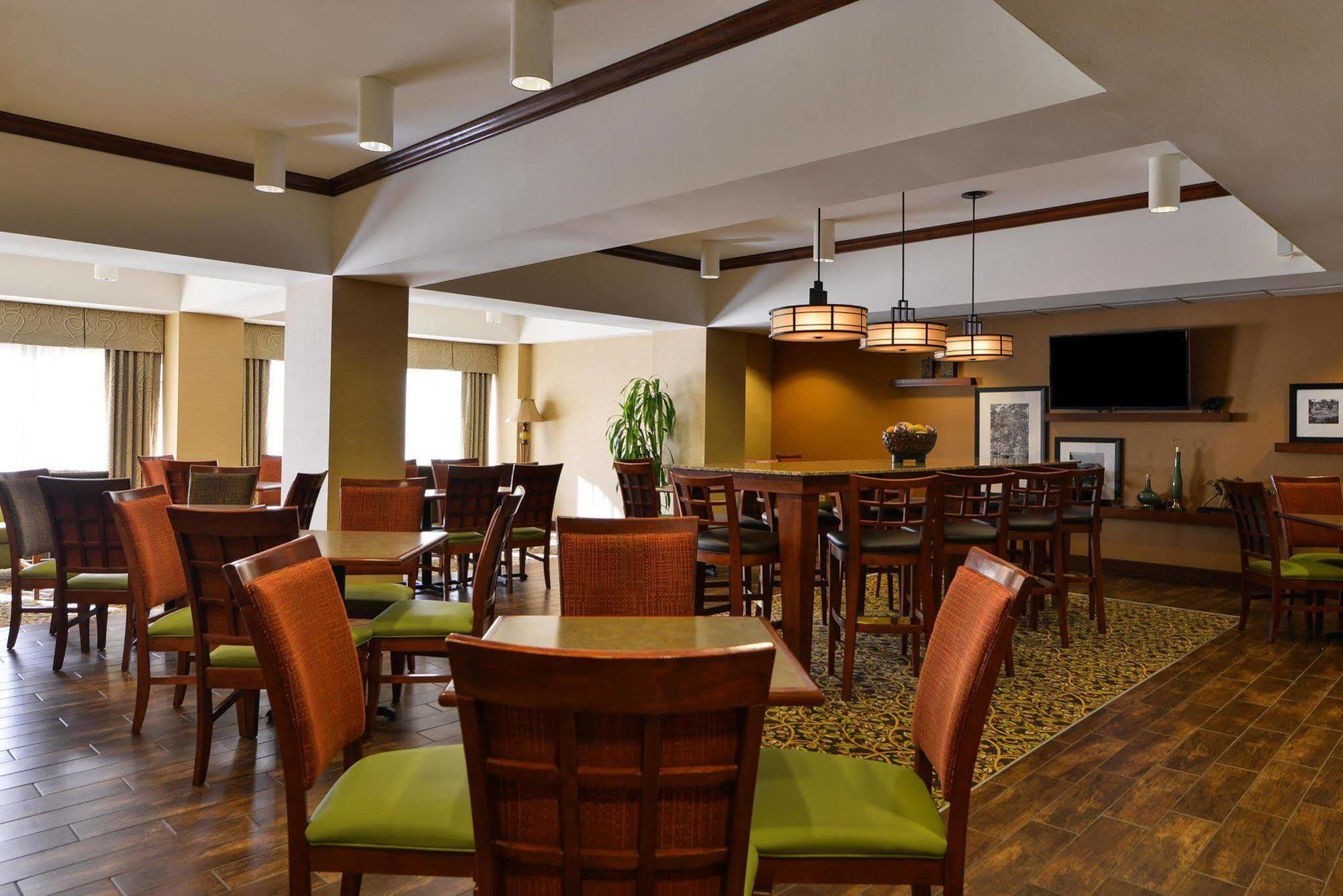 Hampton Inn Greensboro Airport Екстер'єр фото